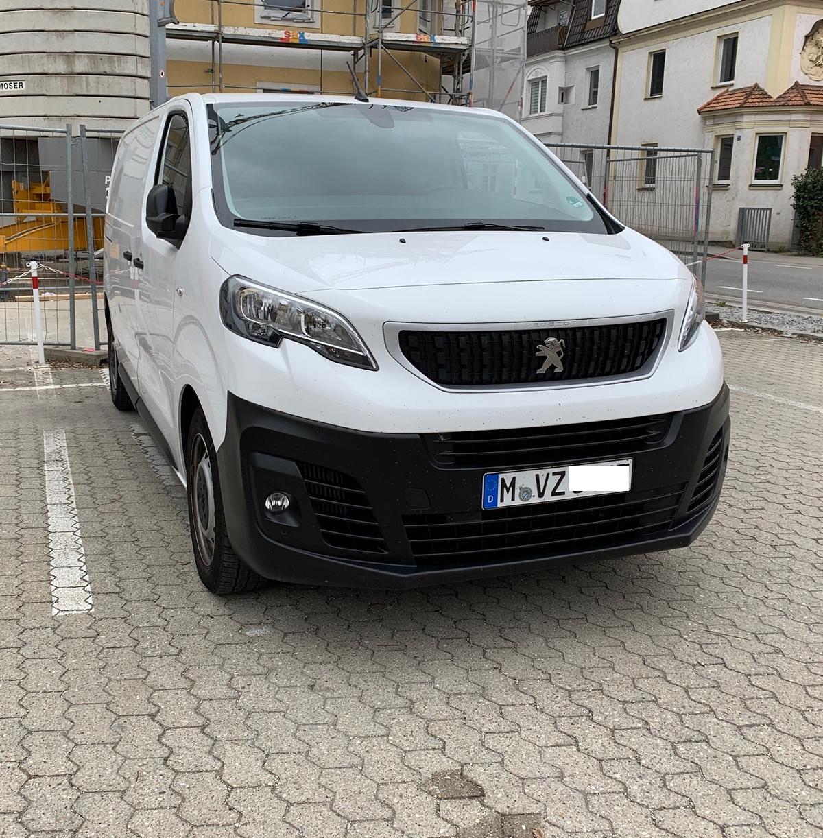 Sixt LA 3.JPG