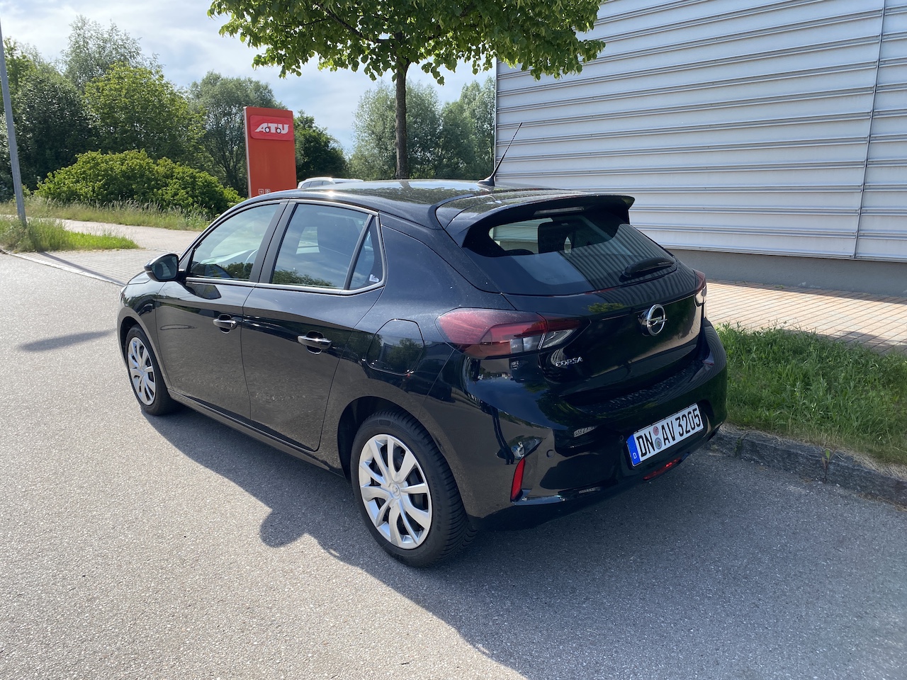Hertz_Corsa.JPG