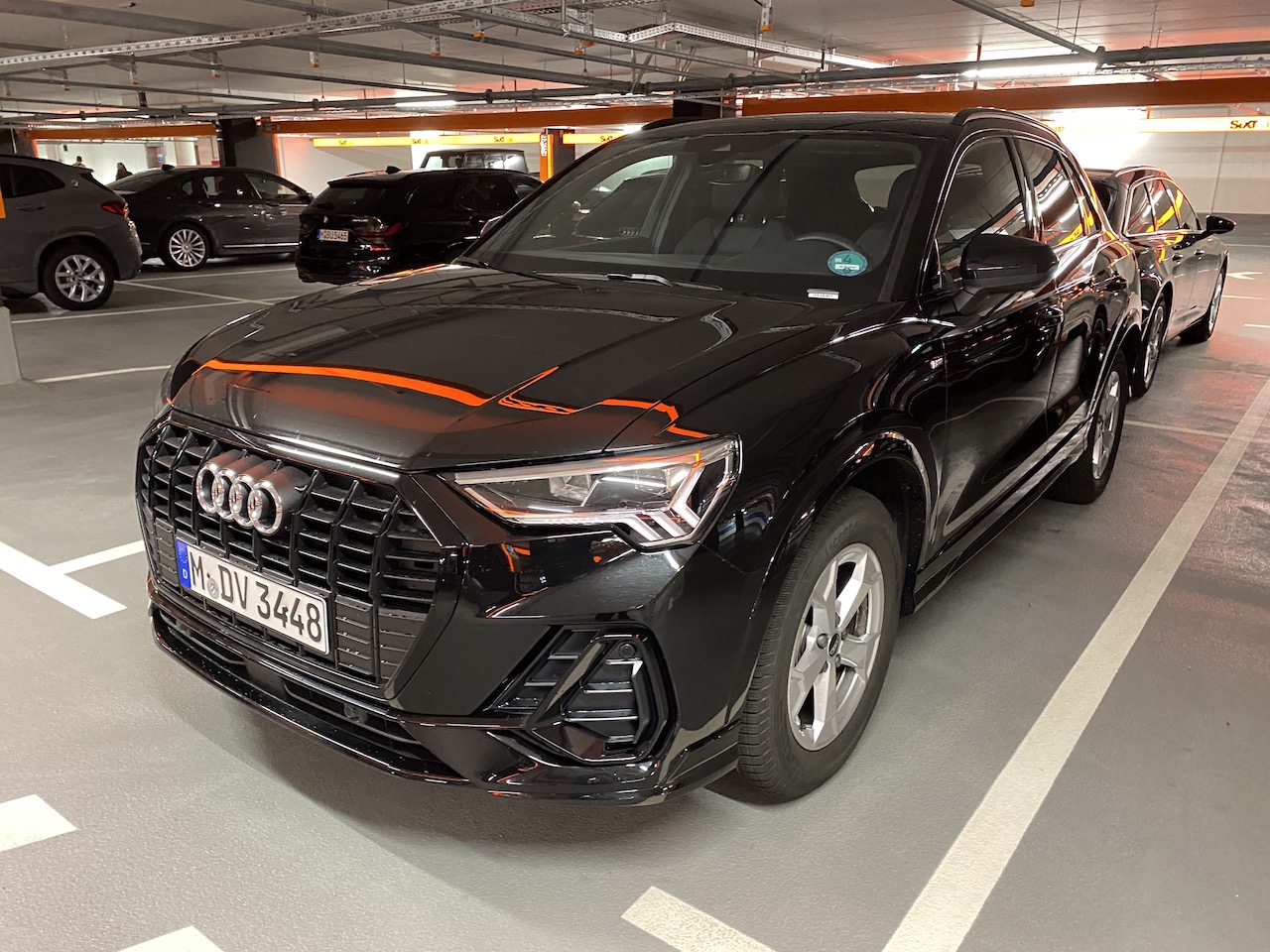 Audi Q3_Sixt.JPG