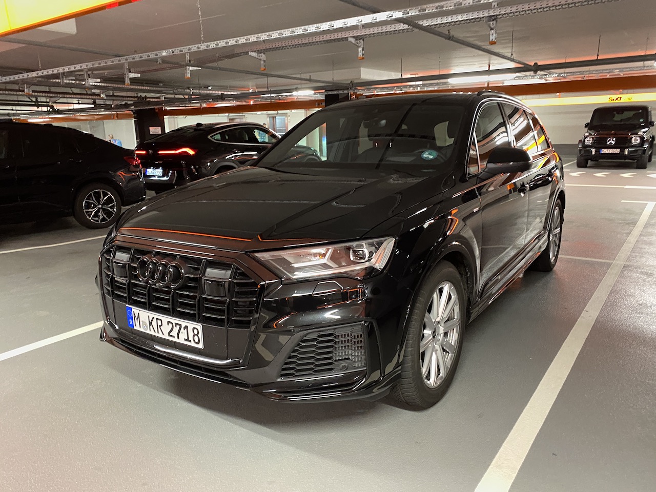Audi Q7_Sixt.JPG
