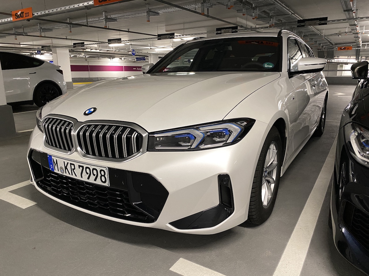 BMW 320dT LCI_01_Sixt.JPG