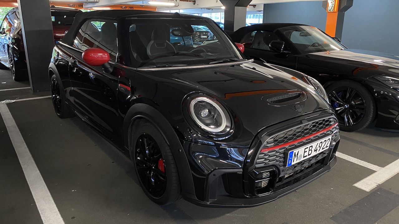 MINI JCW Cabrio.jpg