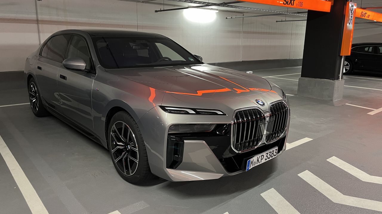 SIXT_005.jpg