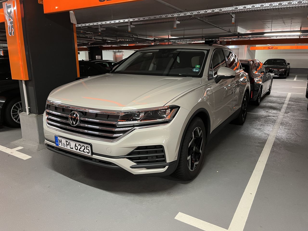 SIXT_009.jpg