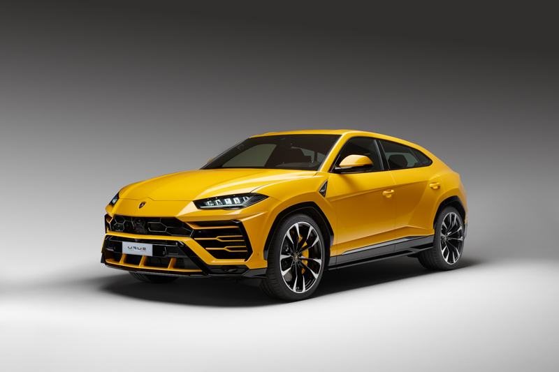 2018-lamborghini-urus-suv-4.jpg