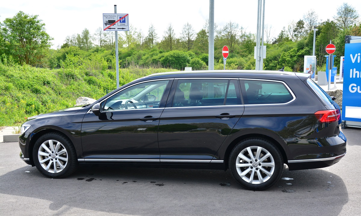 VW Passat No3.jpg