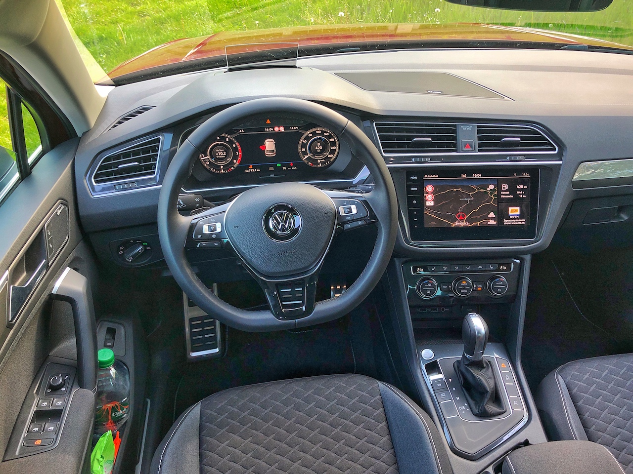 VW Tiguan innen.jpg