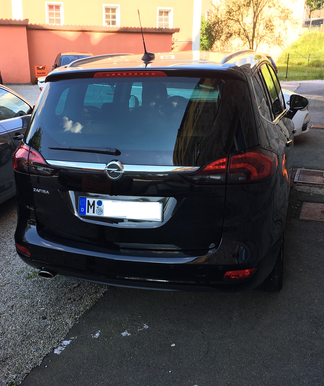 Sixt15.jpg