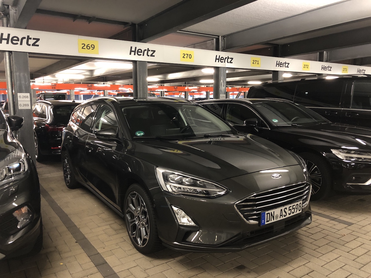 Hertz_Ford Focus Turnier_001.JPG