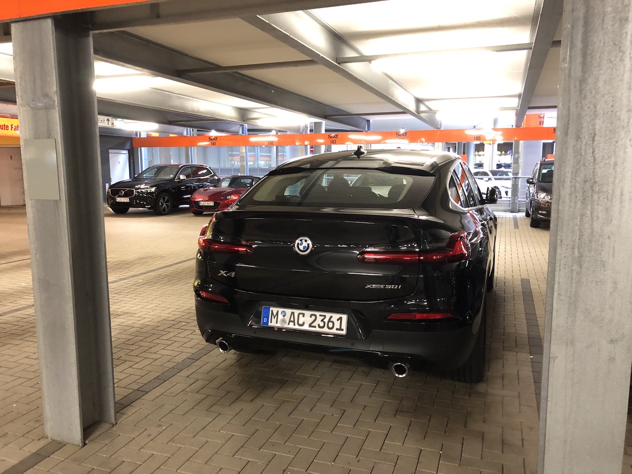 SIXT_BMW X4 x30i_001.JPG