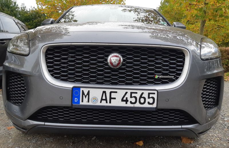 Jaguar E pace.jpg