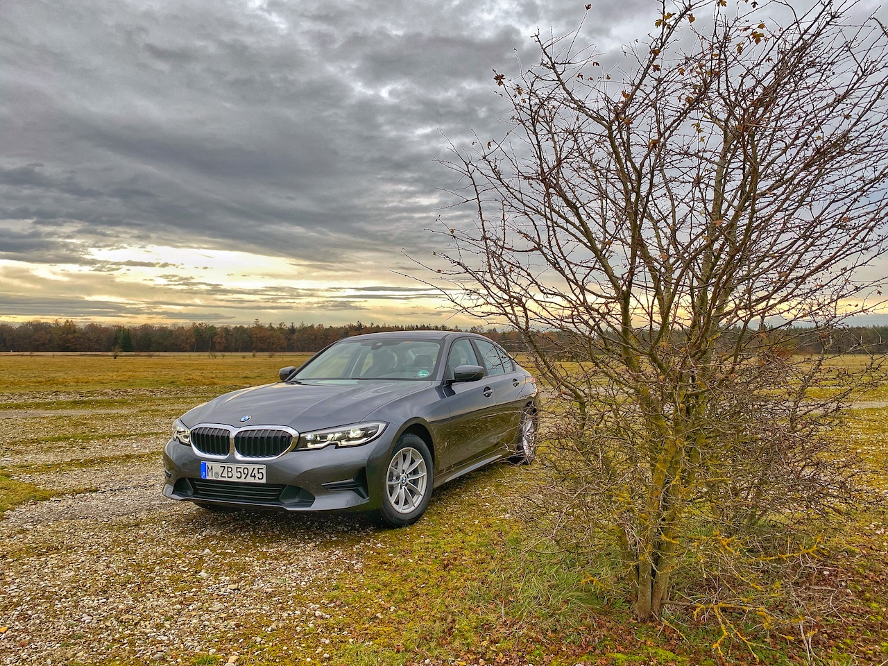 BMW 320d Front.jpg