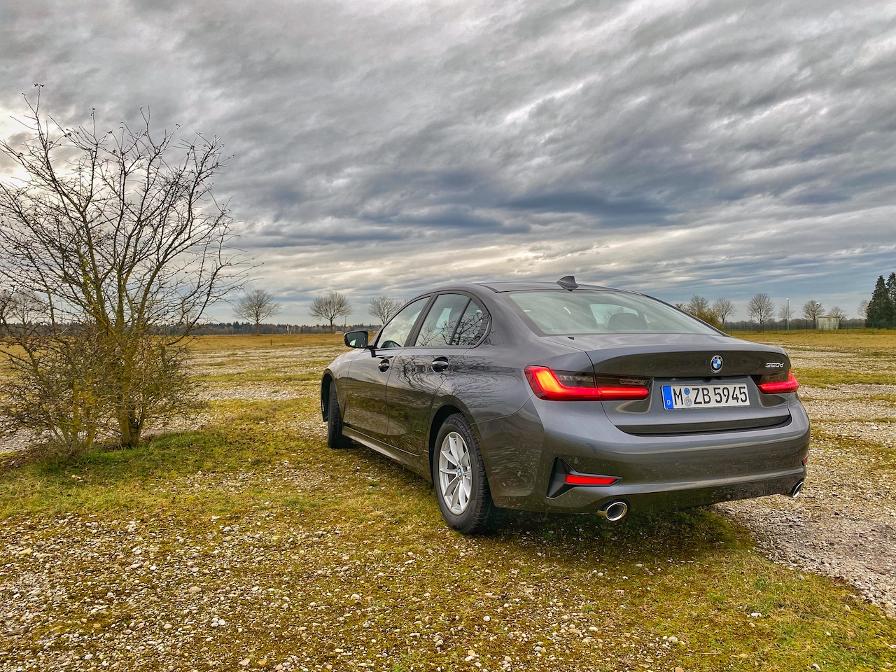 BMW 320d Heck.jpg