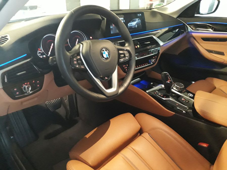 530d_interieur.jpg