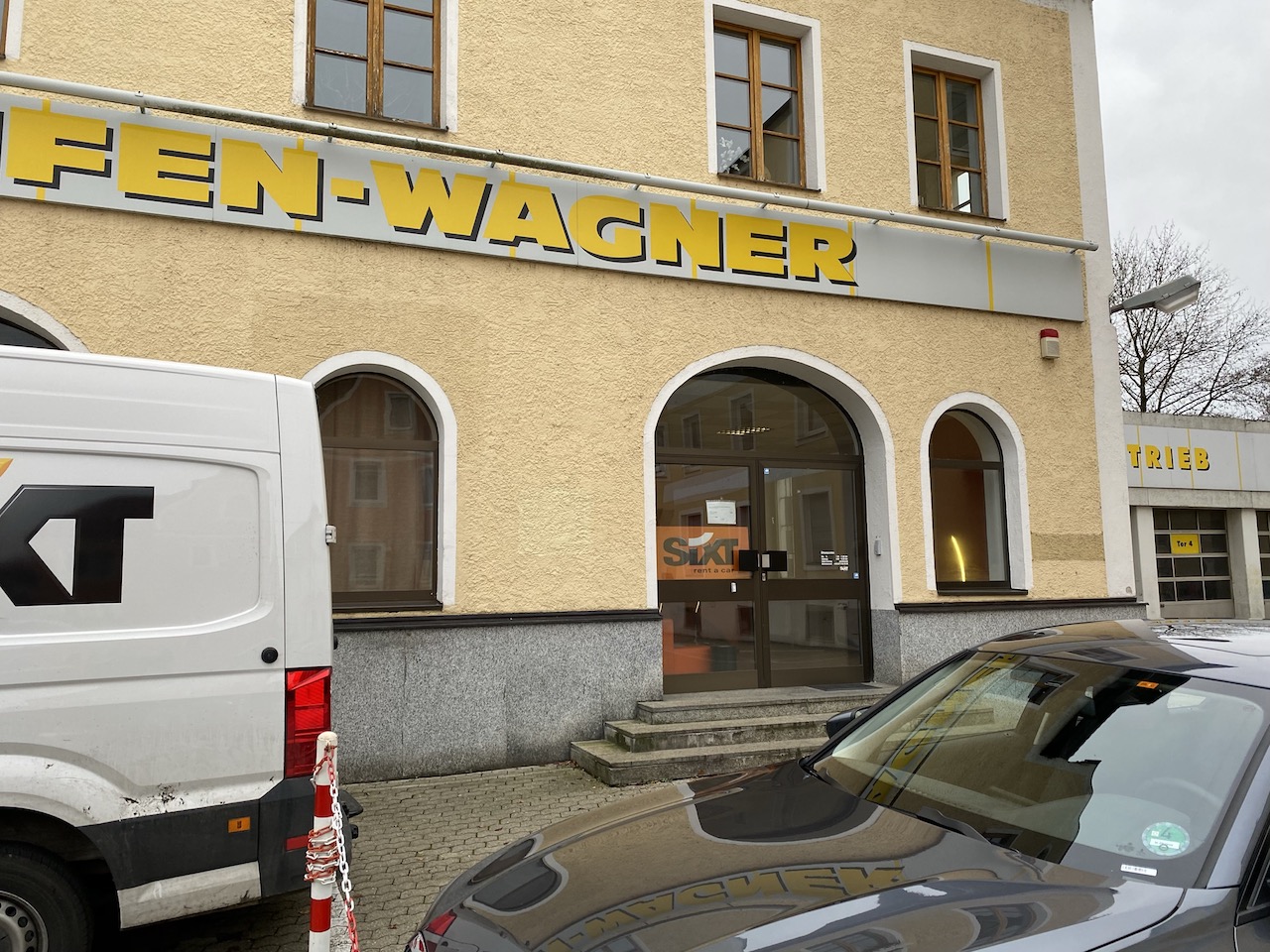SIXT LA.JPG