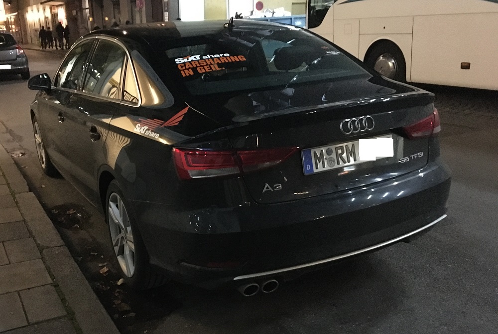 Audi A3 Limousine 35 TFSI Sixt Share.jpg