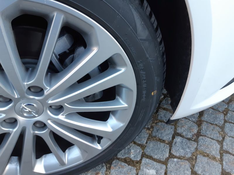 Opel Insignia.jpg