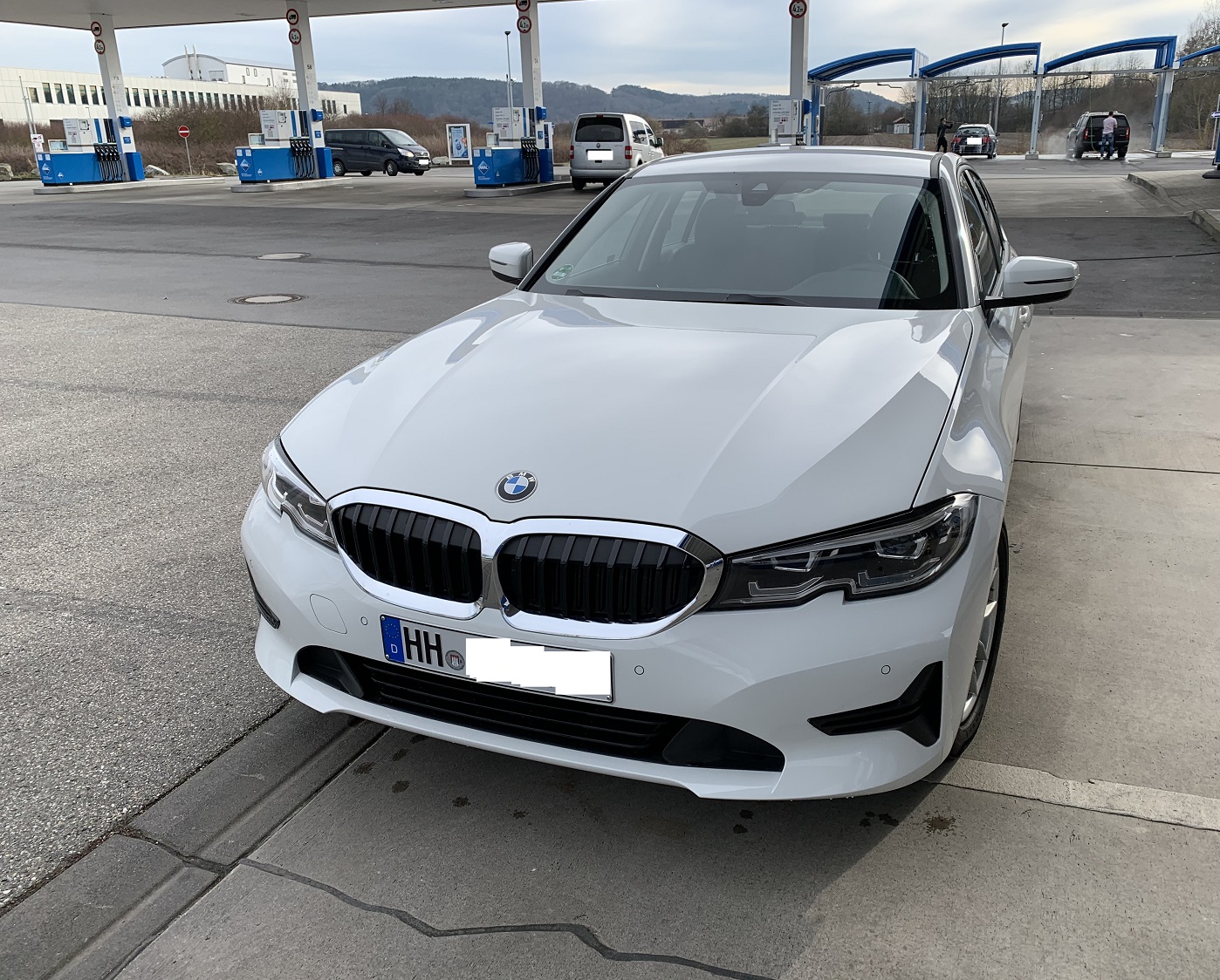 BMW320i_G20.jpg