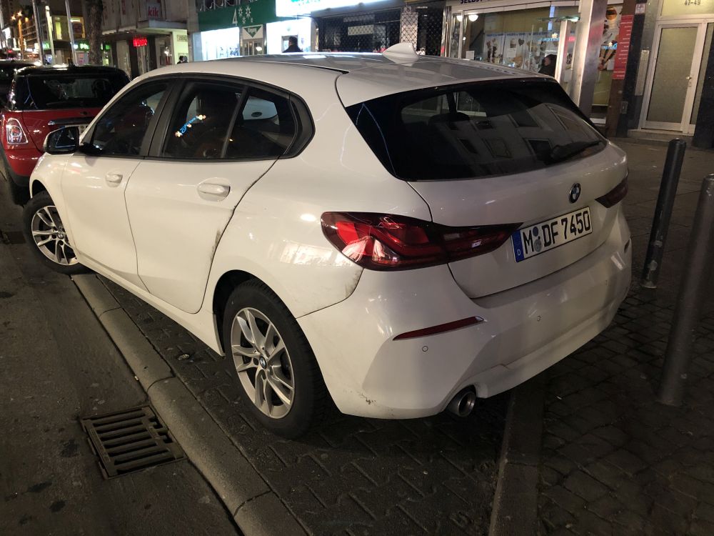 Sixt BMW 1.jpg