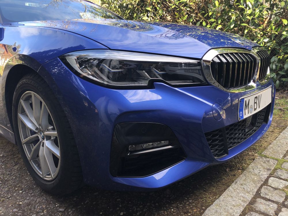 Sixt BMW330i Front.jpg