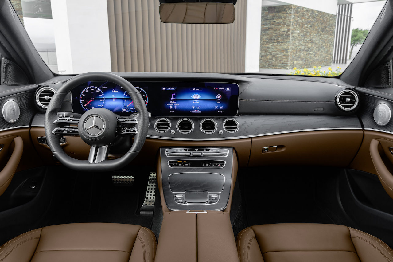 MB E-Class MoPF Innenraum.jpg