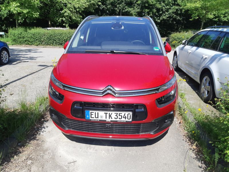 Avis Spacetourer 2.jpg