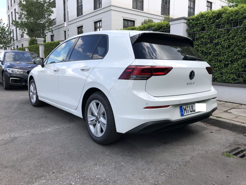 Sixt Golf 8.jpg