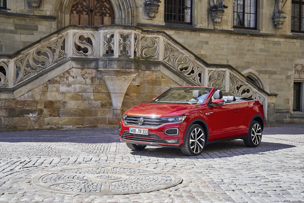 VW T-Roc Cabrio.jpg
