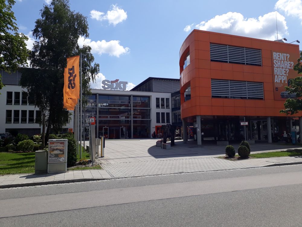 Sixt2.jpg