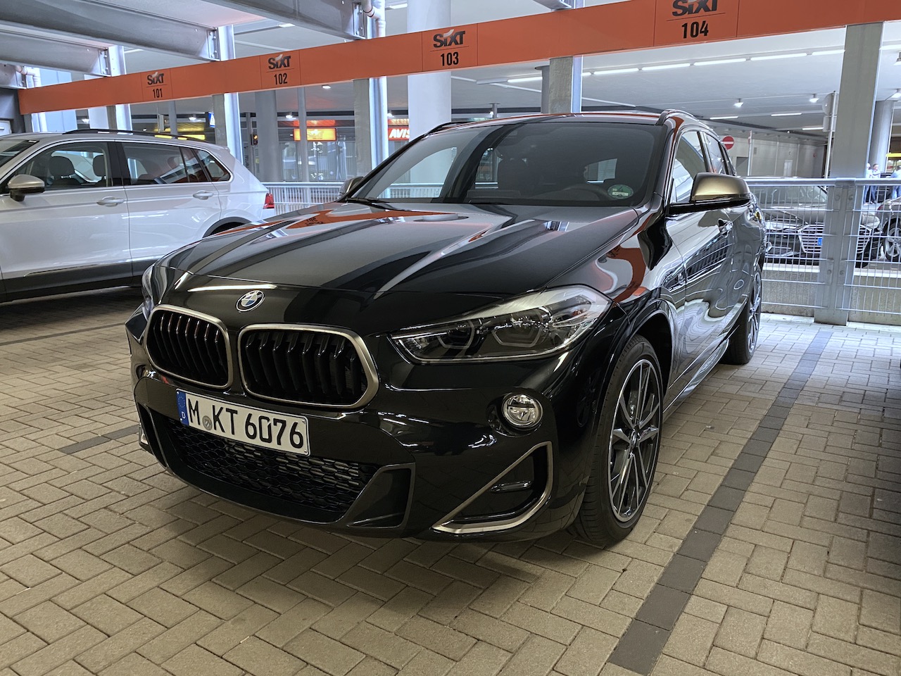 SIXT HAJ_BMW X2 M35i_01.JPG