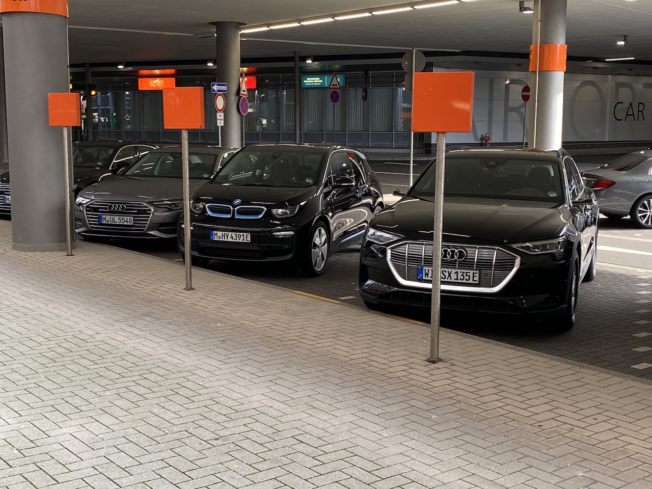 SIXT HAJ_eTron-i3-A650TDI.JPG