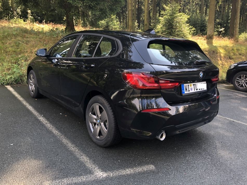 BMW118i_1.jpg