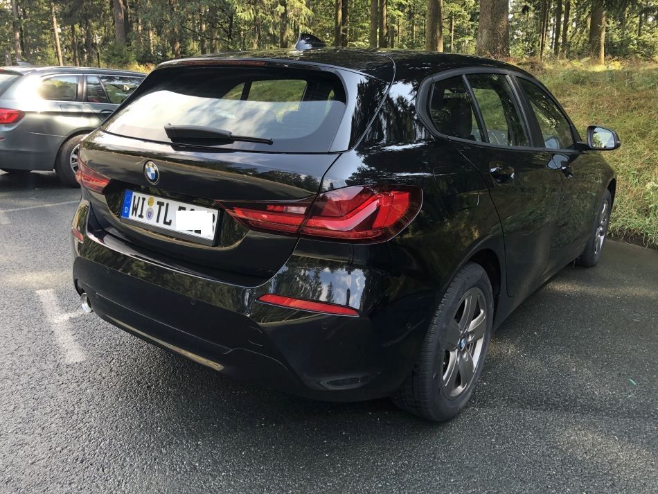 BMW118i_2.jpg