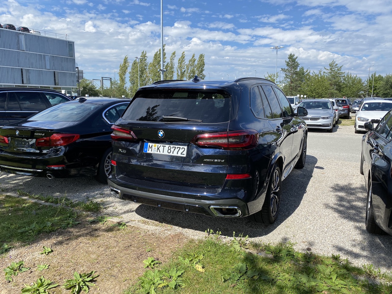 SIXT_X5 30d.JPG