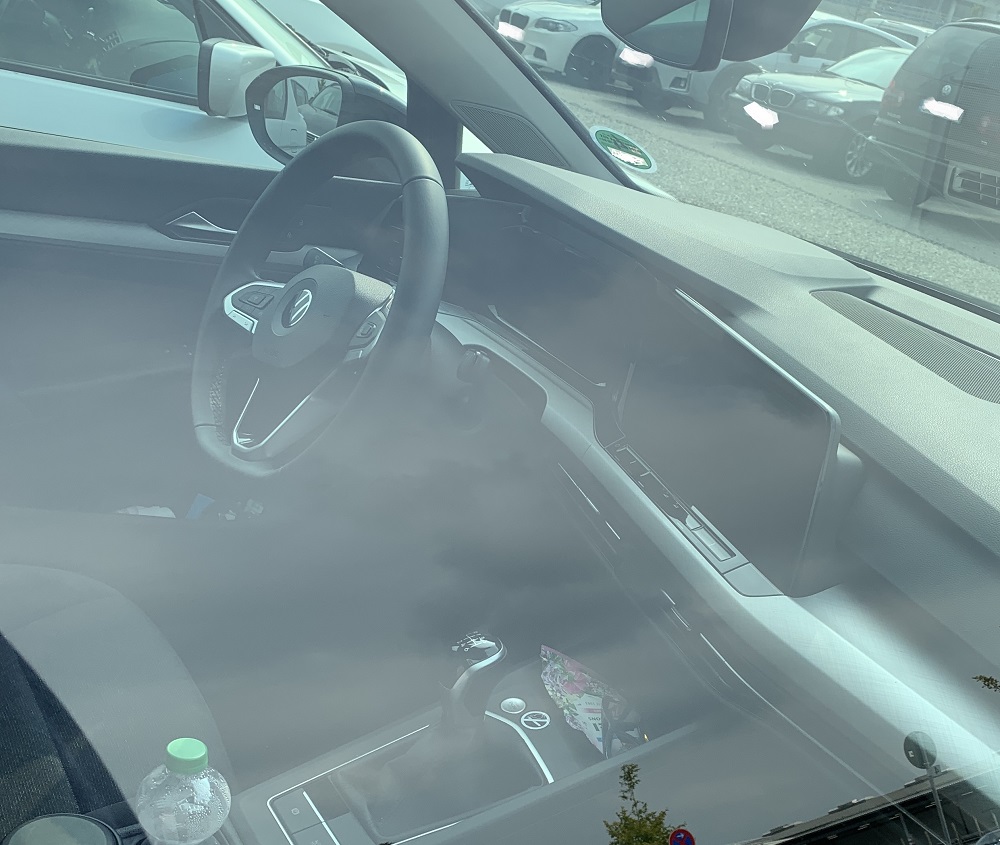 Golf8Sixt2.jpg