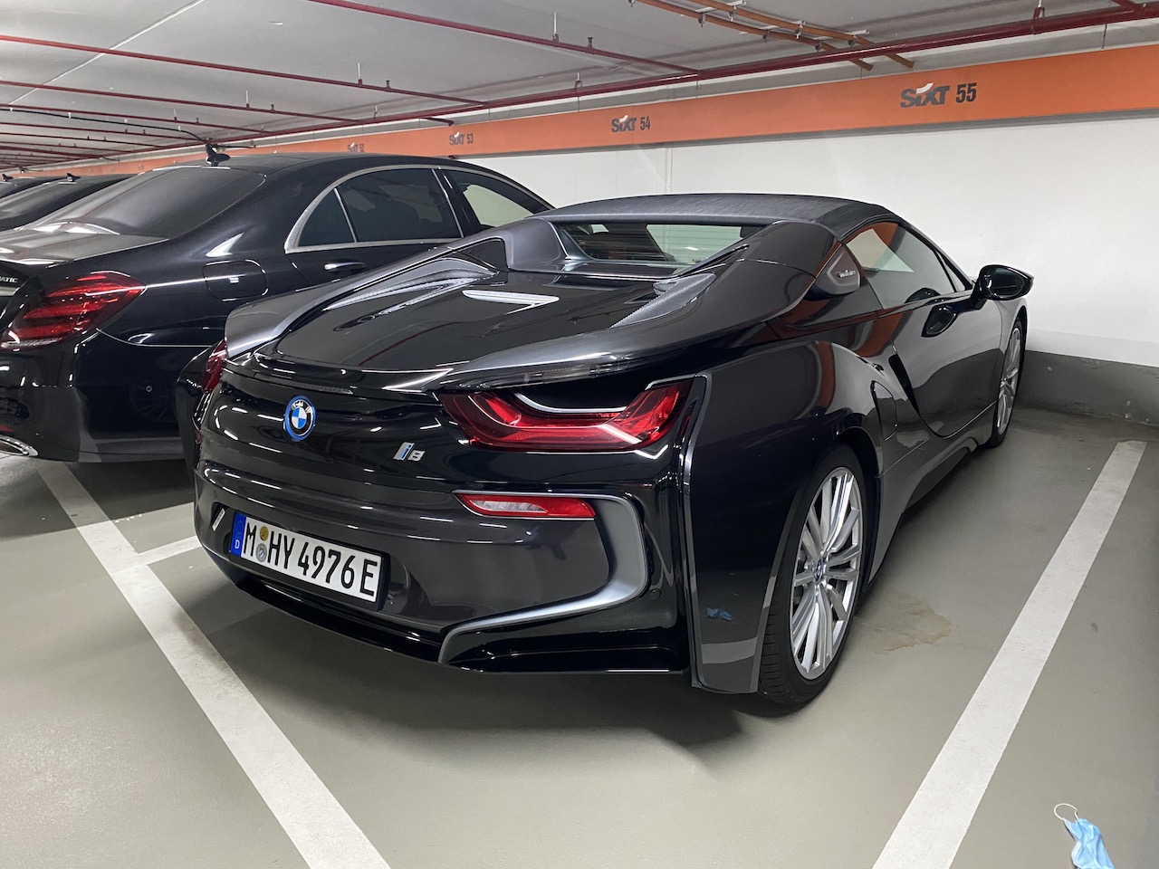 SIXT_i8 Roadster.JPG