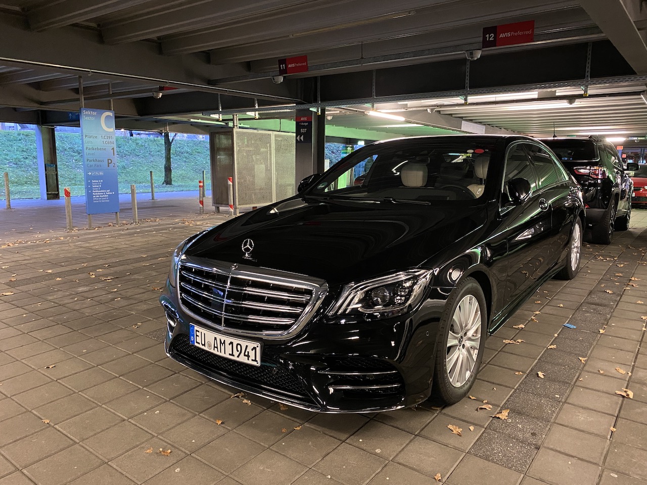 AVIS_S350d 4Matic.JPG