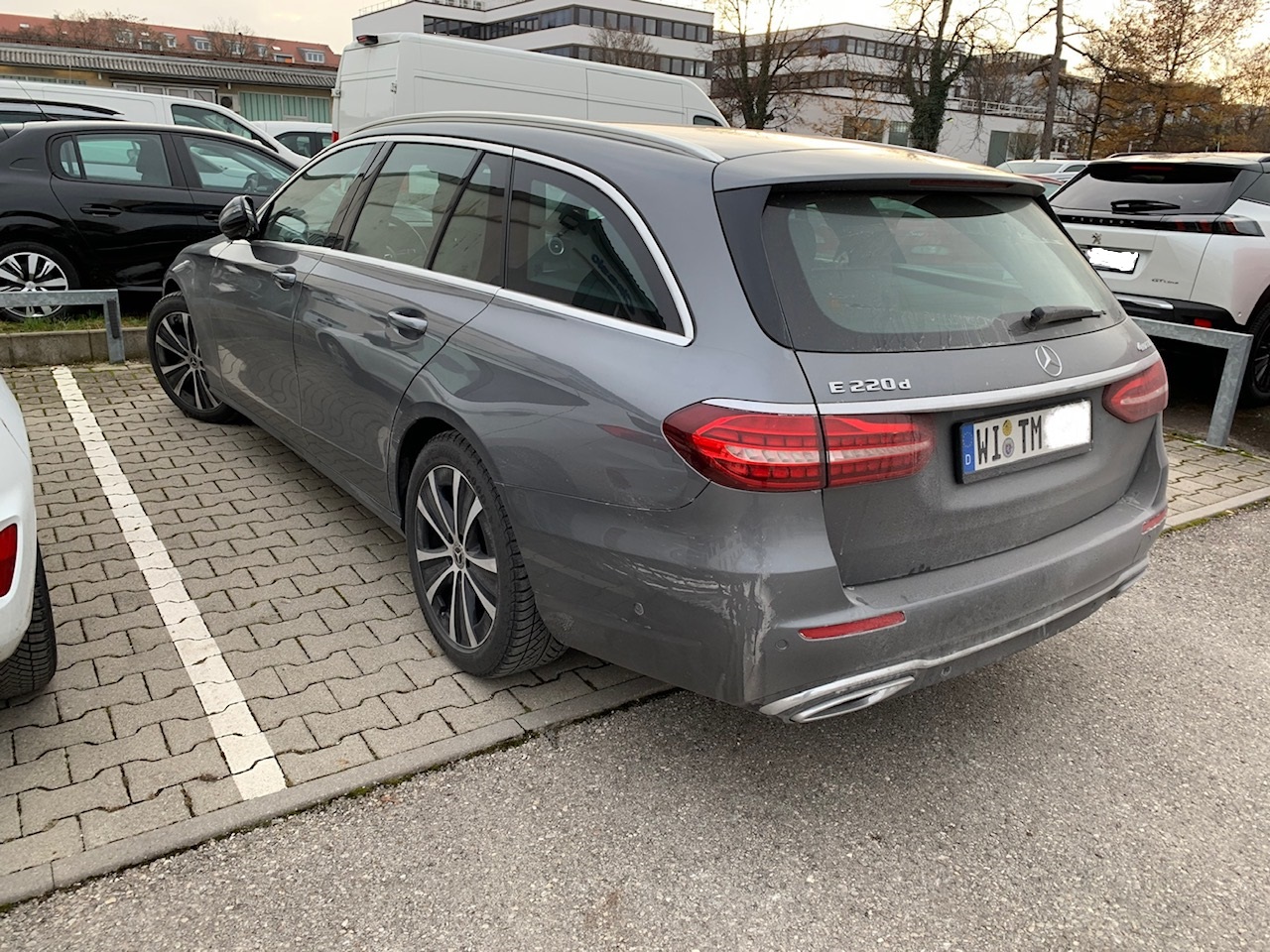 MB E220d 4matic neues Modell.jpg