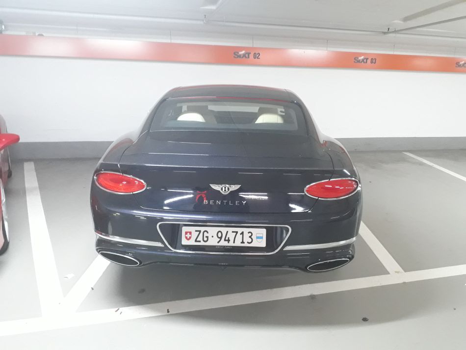 Sixt Parkplatz_2.jpg