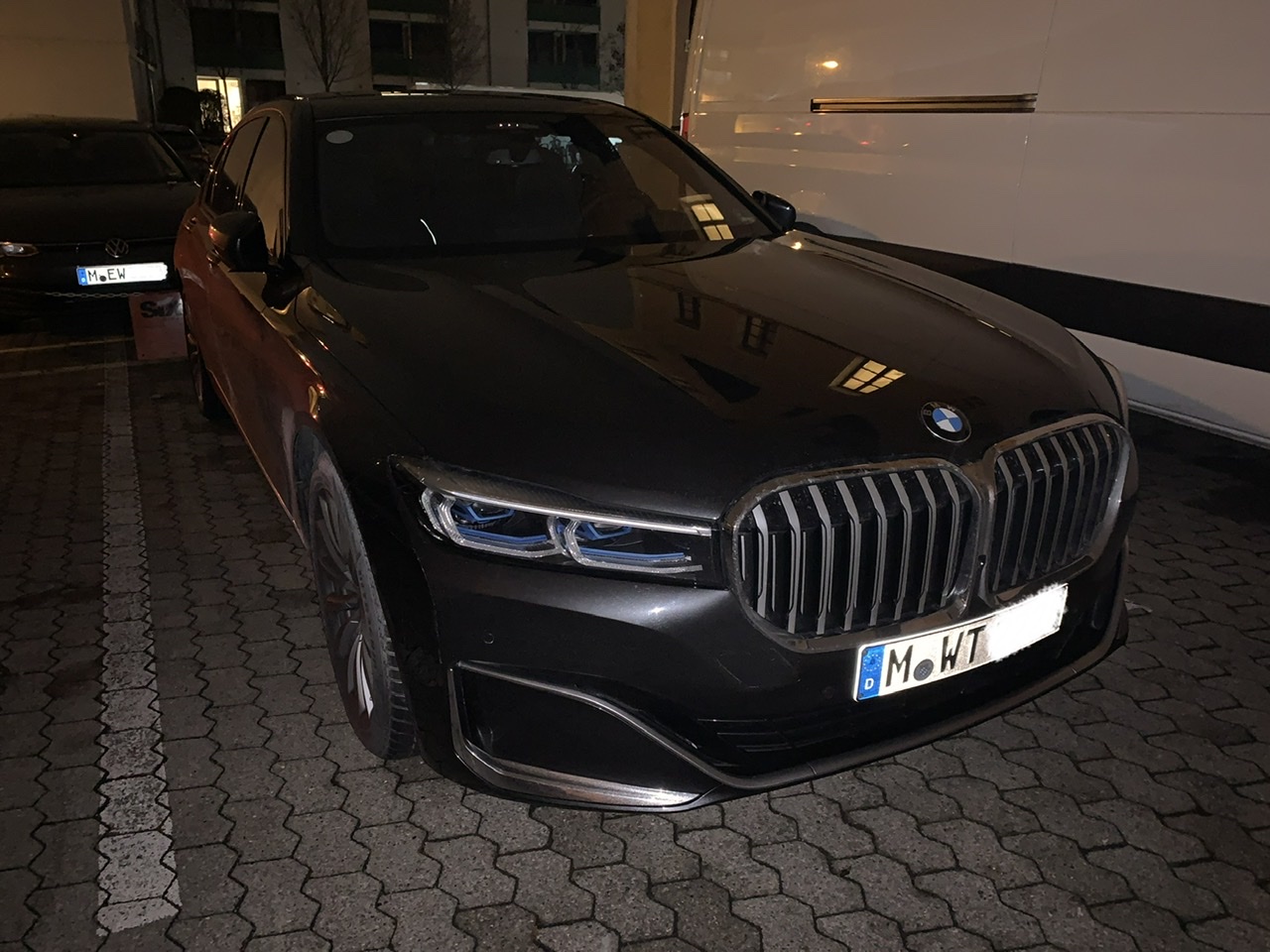 750i xDrive mit Monsterkühler