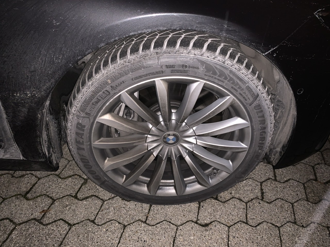 GoodYear UltraGrip Winterreifen ( Run On Flat !)