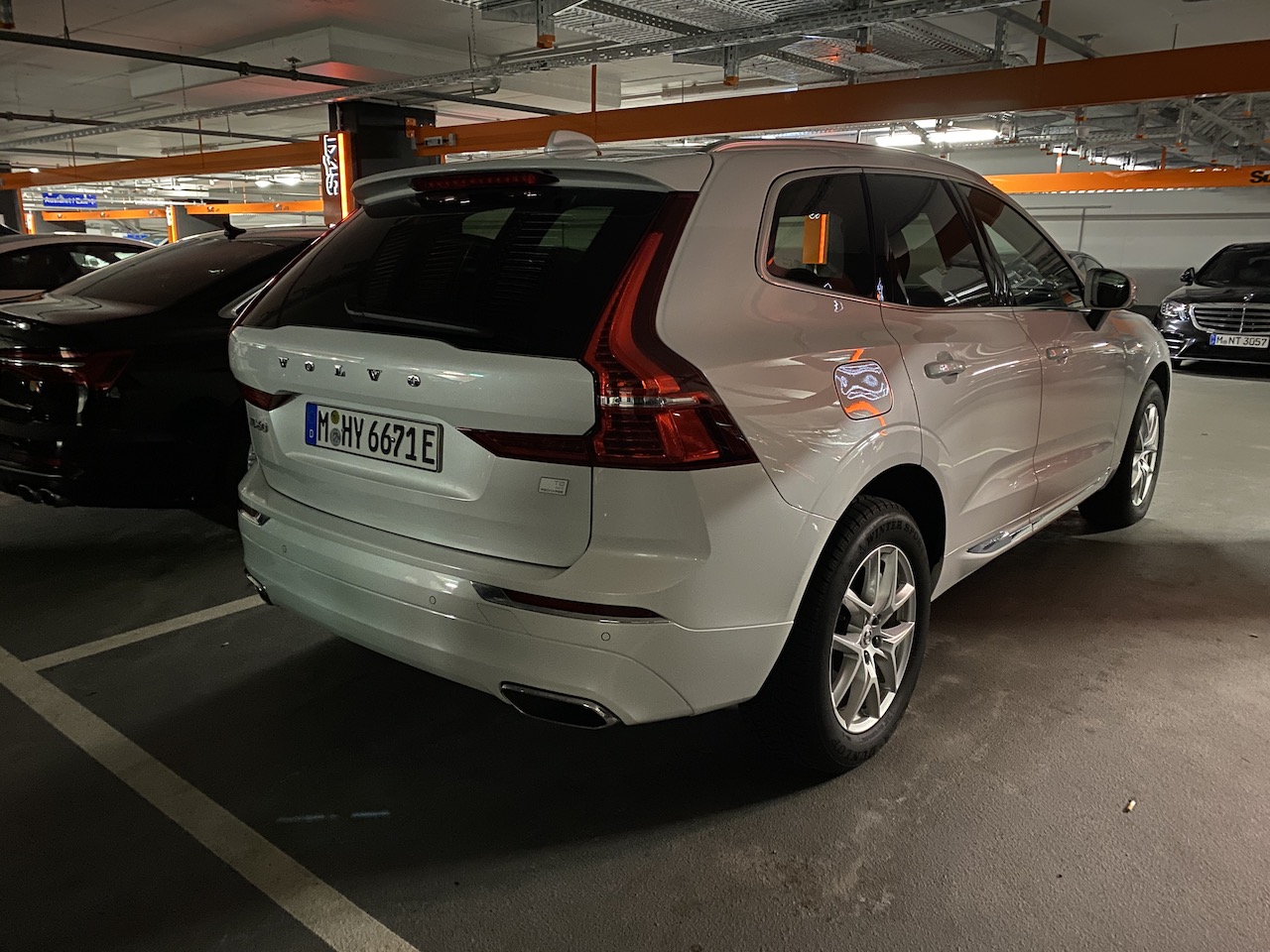 Volvo XC60 T8_SIXT.JPG