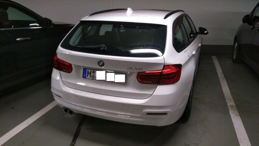 Sixt FDAR BMW320i.jpg