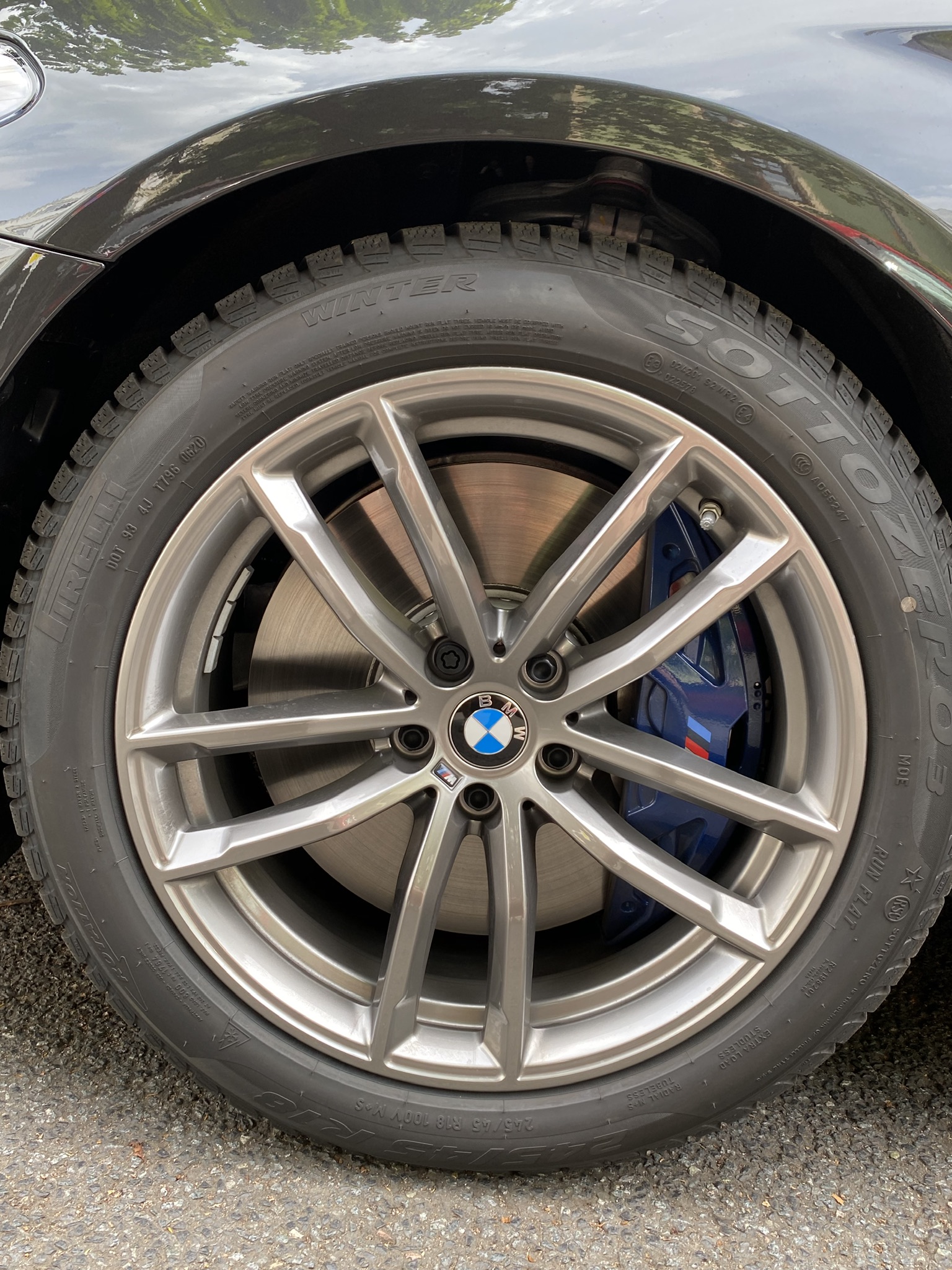 BMW M550i