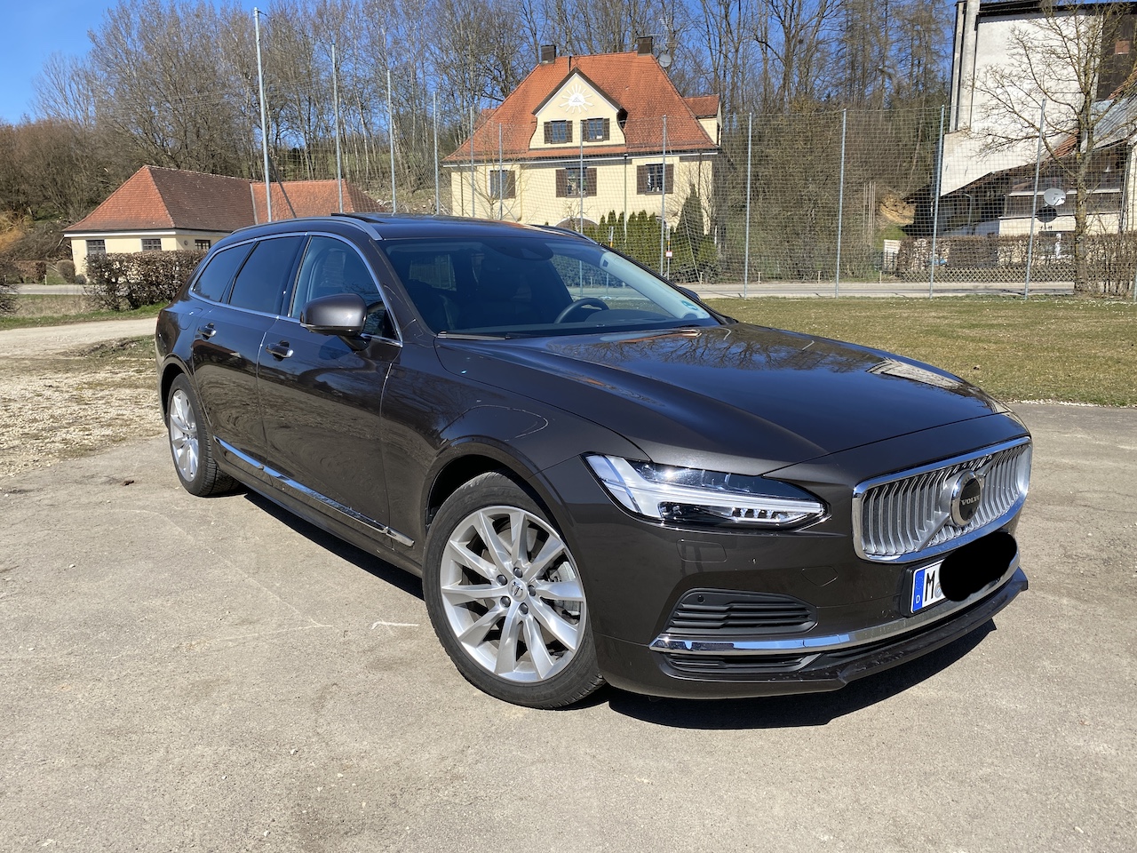 Volvo V90_01.JPG