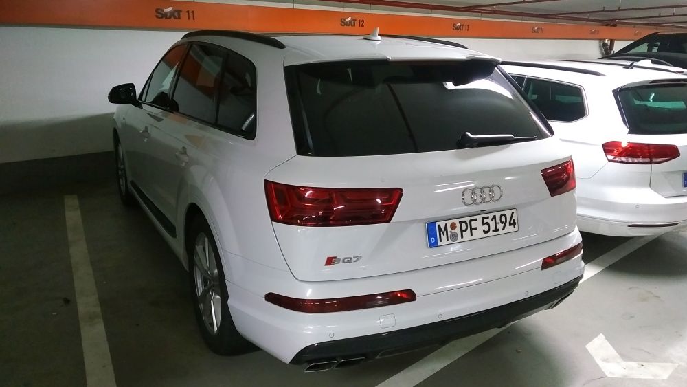 Audi Q7 FRA.jpg