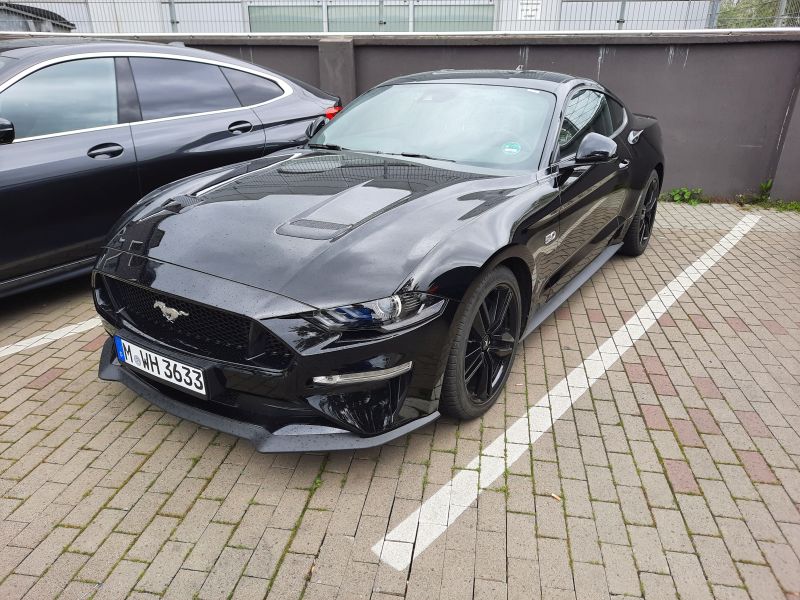 Mustang GT..jpg
