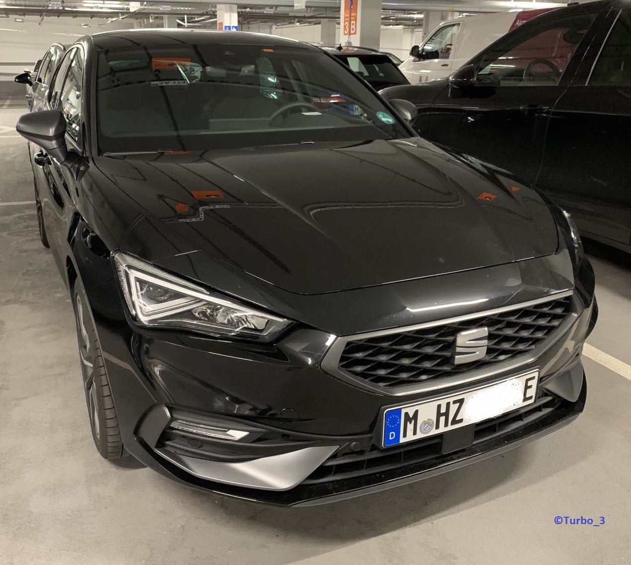 Seat Leon Hybrid.jpg