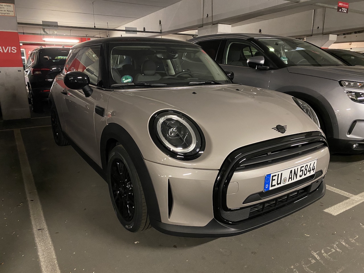 AVIS_Mini Cooper LCI.JPG