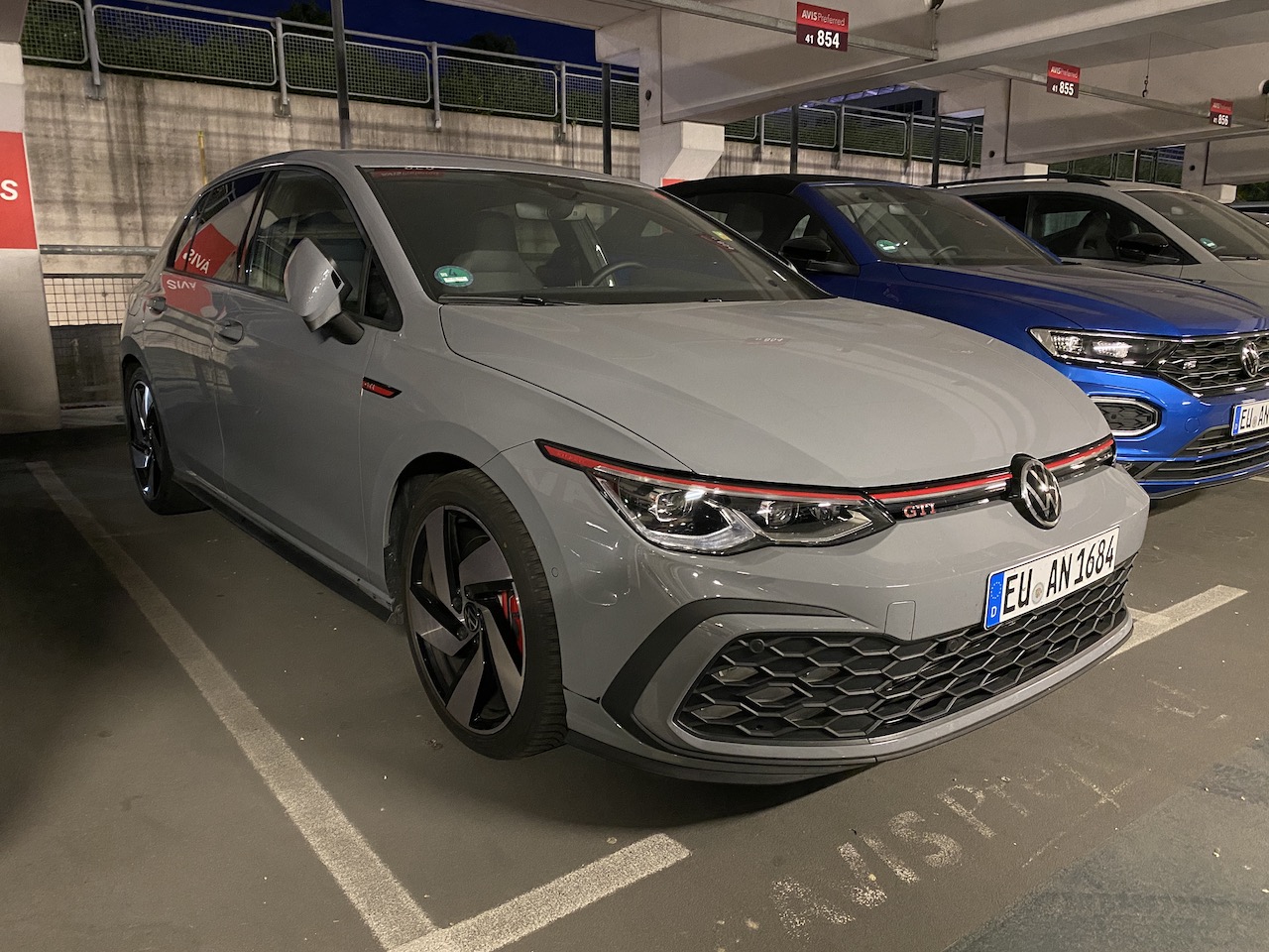 AVIS_VW Golf GTI.JPG